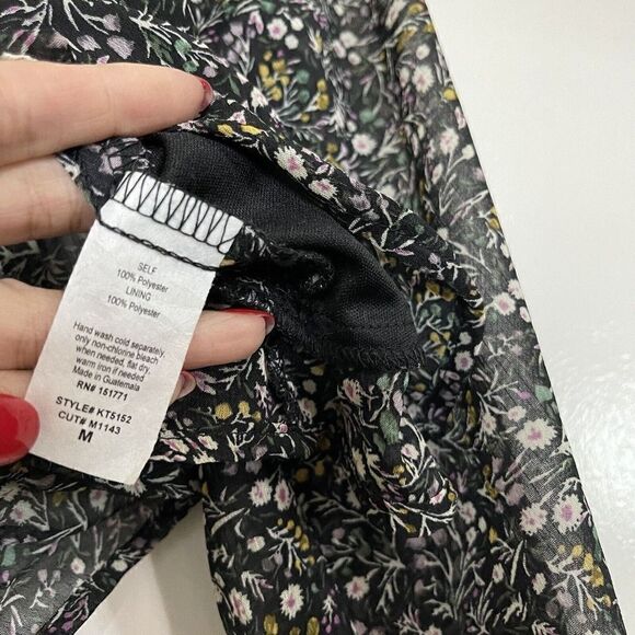 NEW! LE LIS Black floral boho festival long sleeve sheer crop top size medium - Picture 2 of 6